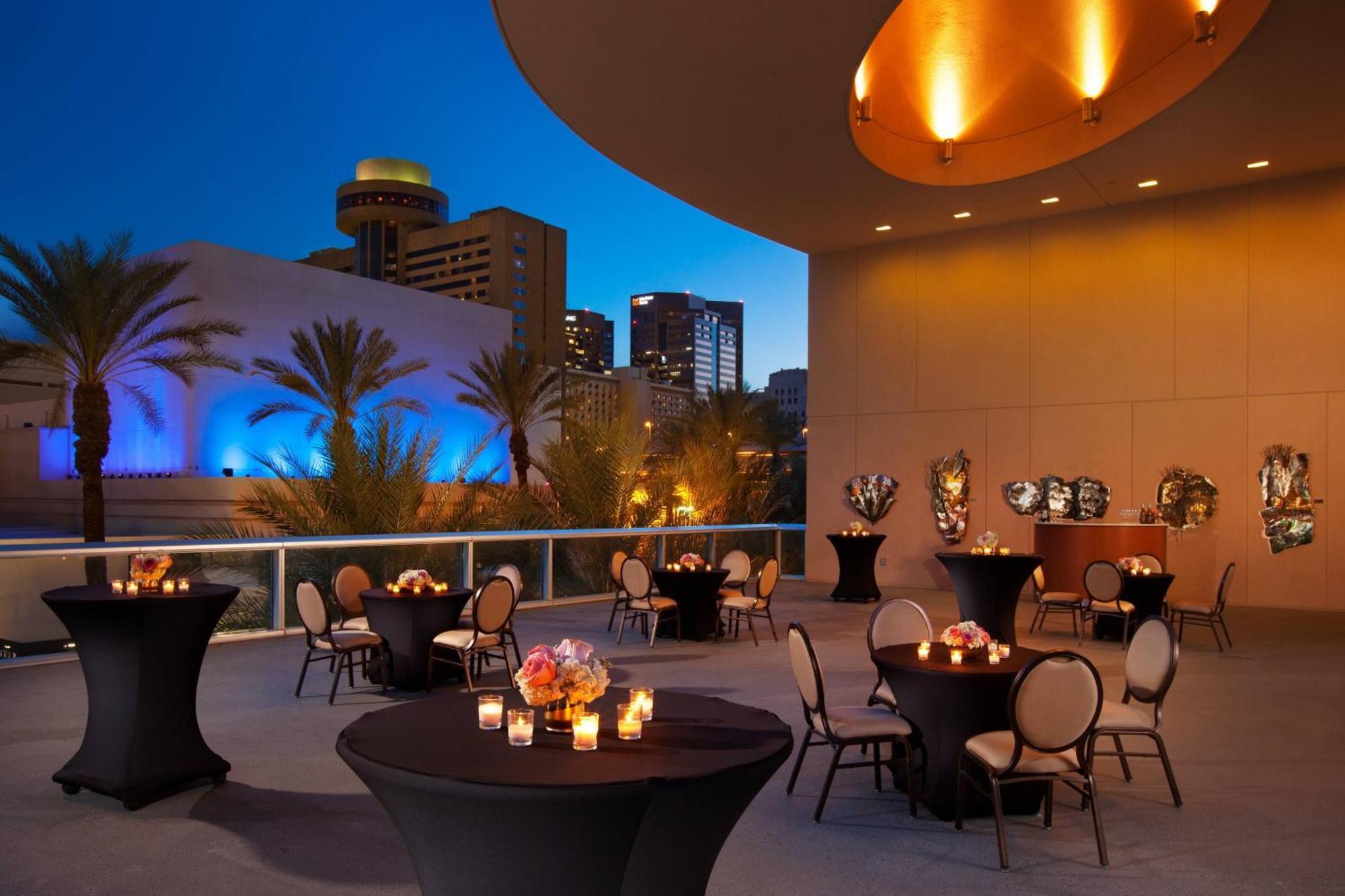 Sheraton Phoenix Downtown Exterior foto